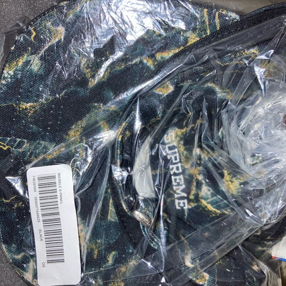 Supreme marble 6 panel